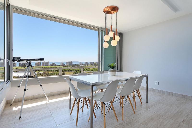 To Let 3 Bedroom Property for Rent in Green Point Western Cape